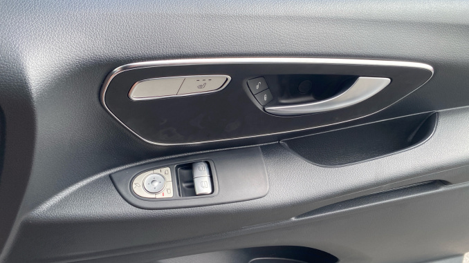 Mercedes-Benz Vito L2 Diesel Rwd 119CDI Select Van 9G-Tronic - Image 34
